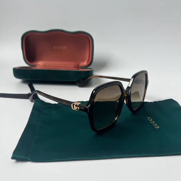 Gucci Gradient Oversized Square Sunglasses